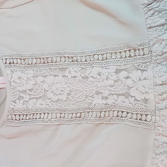 Andree by Unit S Light Lavender Colored Sheer and Lace Womans Shirt - Picture 3 of 5